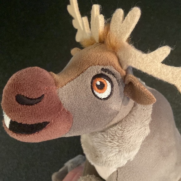 2/$25 โ๏ธ๐ฆ Disney Frozen Sven Plush - Picture 13 of 16